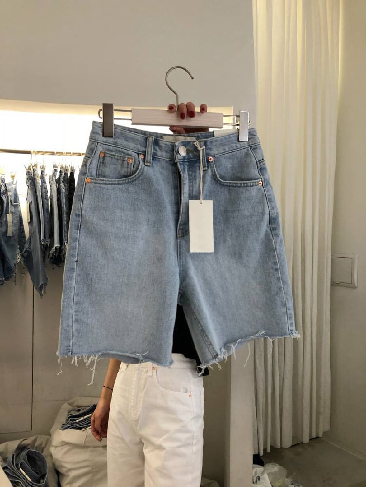 Chic Loose-Fit Denim Shorts for Women